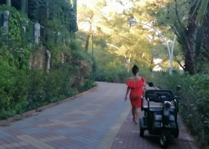 Deniz Manzarali, Plaja 100 Metre, Luks 1 Апартаменты Мармарис