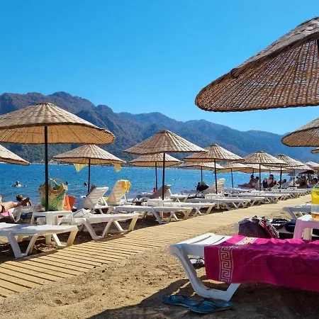 Deniz Manzarali, Plaja 100 Metre, Luks 1