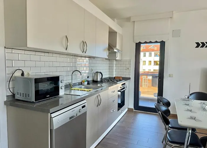 Deniz Manzarali, Plaja 100 Metre, Luks 1