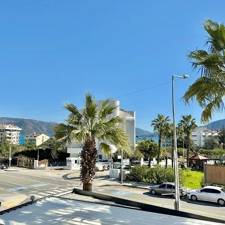 Deniz Manzaralı, Plaja 100 Metre, Luks 1
